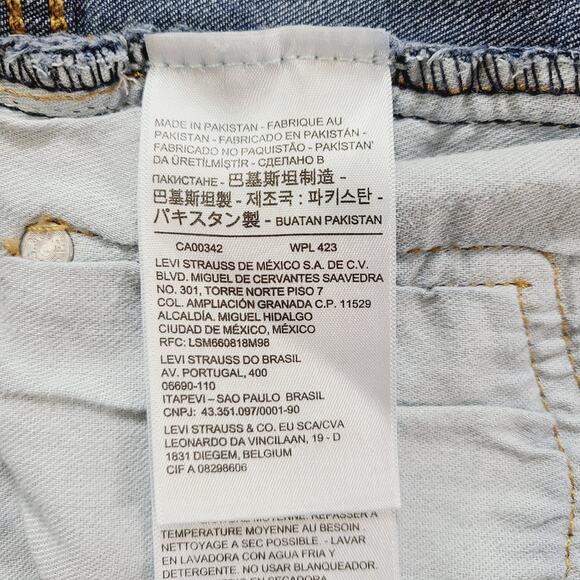 Levi's 502 Tapered Leg Dark Wash Men's Jeans Size 31X32, PRE-OWNED - Picture 8 of 11